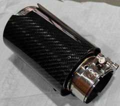 Akrapoviç egzoz ucu parlak karbon bmw m logolu 90mm