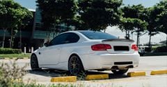 Bmw e92 bagaj üstü spoiler  pianoblack