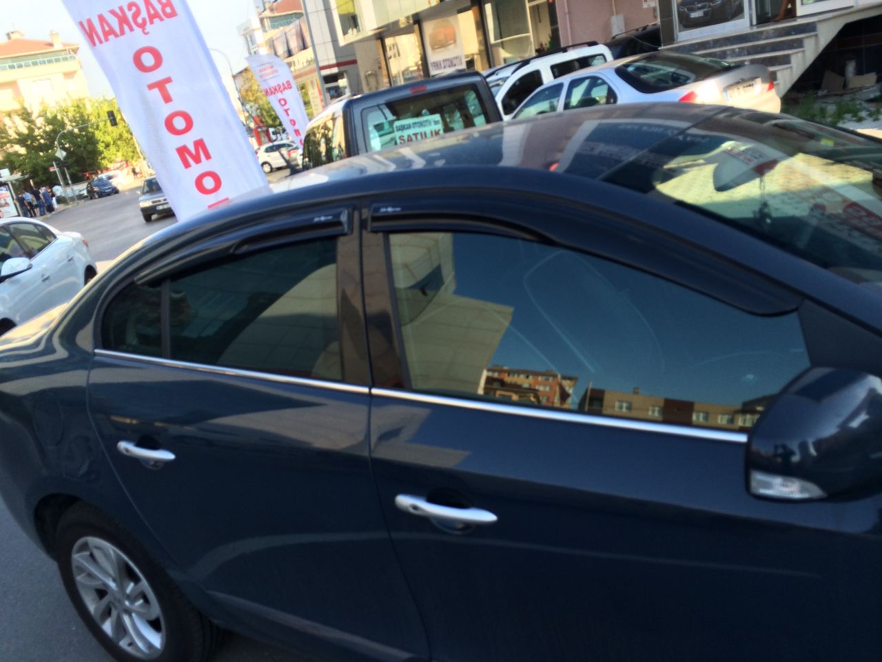 Renault Fluence cam rüzgarlığı mugen 4.lü