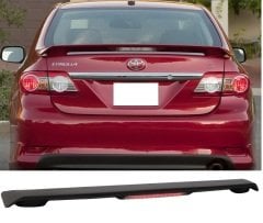 Toyota corolla bagaj üstü spoiler ışıklı pianoblack boyalı 2007 / 2012
