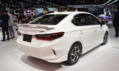 Honda city uyumlu bagaj üstü spoiler piano black 2020+