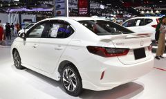 Honda city uyumlu bagaj üstü spoiler piano black 2020+