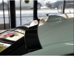 Bmw F30 cam üstü spoiler yarasa tip parlak siyah