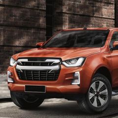 Isuzu dmax ön far lambası ledli yeni görünüm 2021+
