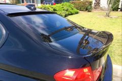 Bmw F30 cam üstü spoiler -piano black