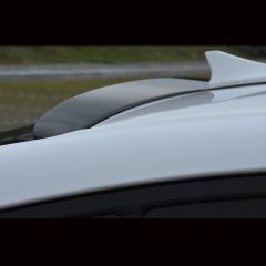 Hyundai elantra cam üstü spoiler pianoblack 2021+