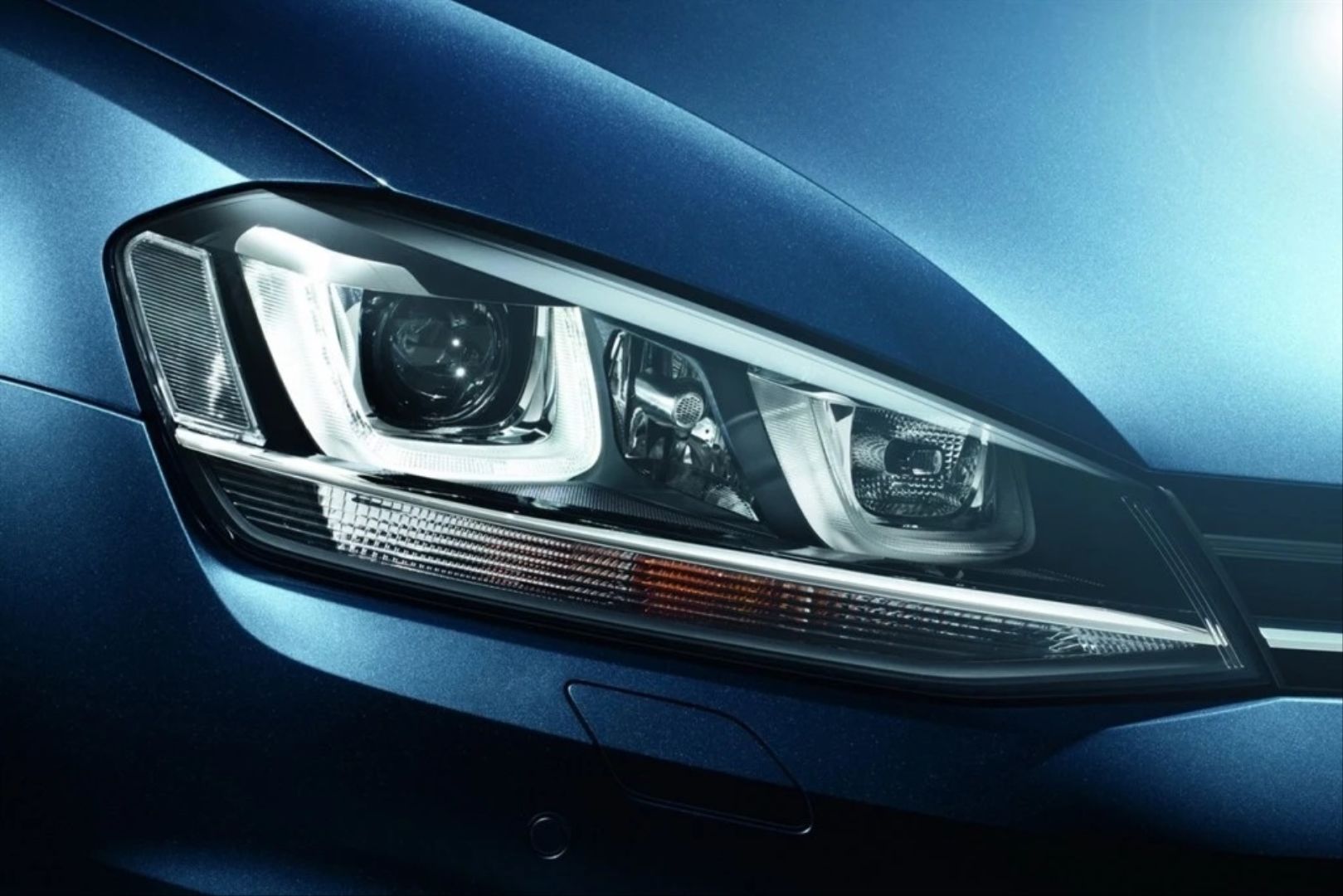 Vw golf 7 ön far bi-xenon 2012 / 2016 R krom full led