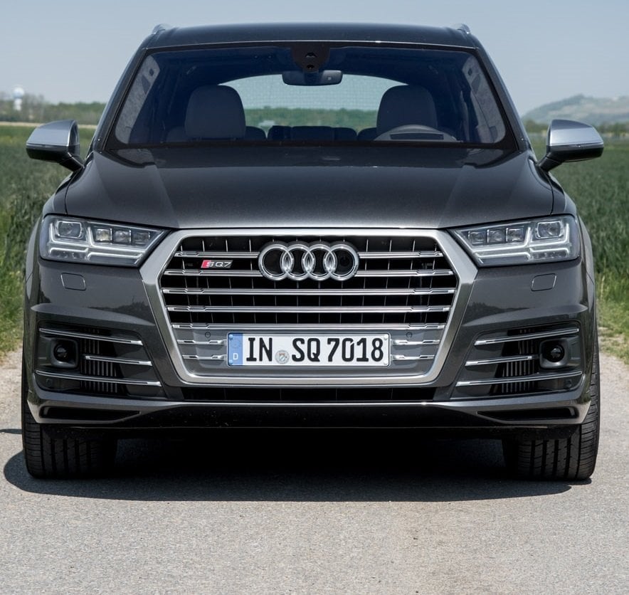 Audi q7 sq7 4M ön panjur ızgara 2016 / 2020