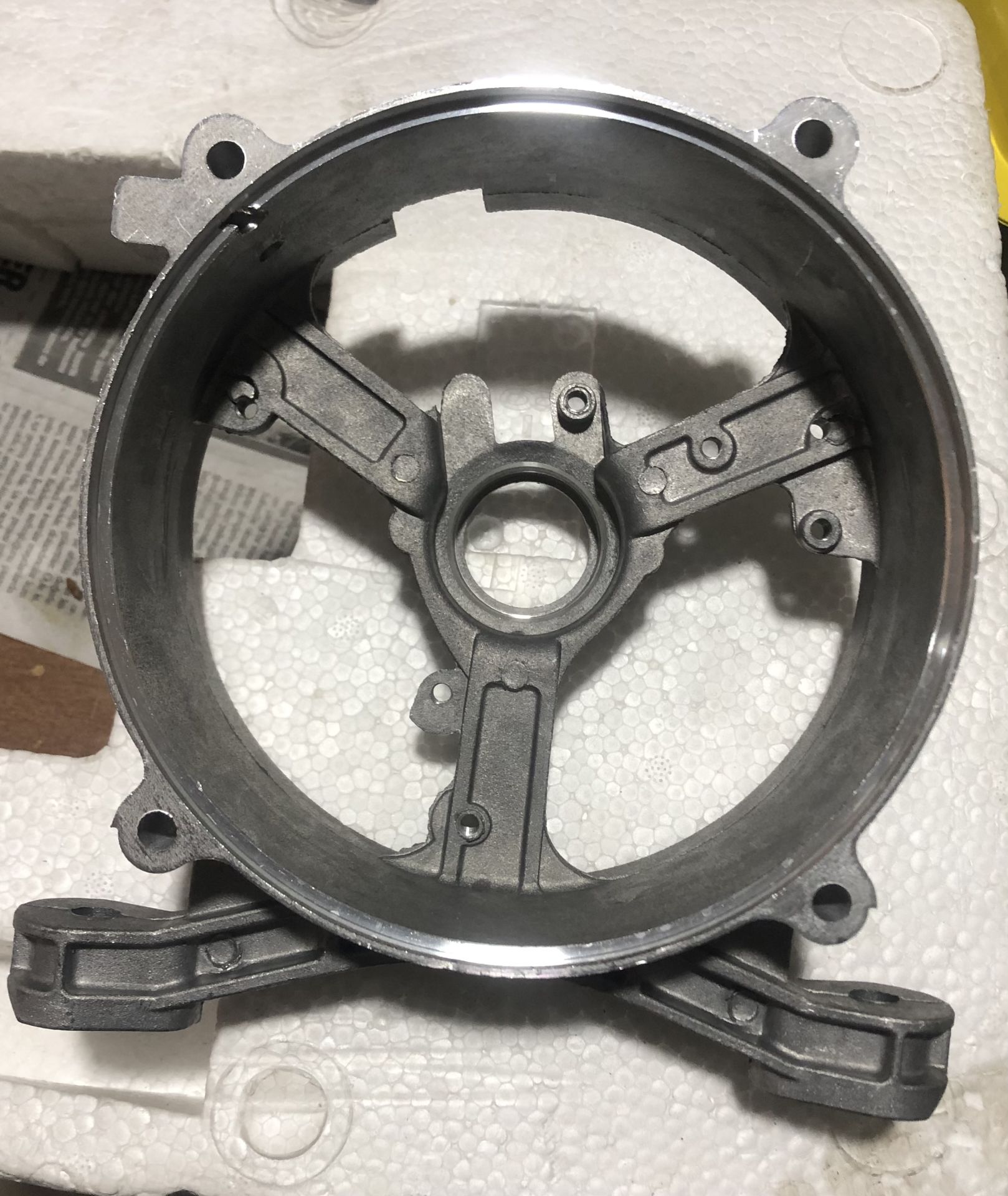 alternatör arka kapak 2500 3500 modellere uyumlu
