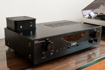 Taga Harmony HTA-800 Hybrid Integrated Stereo Amplifier