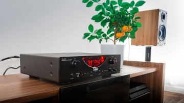 Taga Harmony HTA-1200 Hybrid Integrated Stereo Amplifier