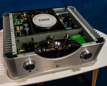 Taga Harmony HTA-2000B V.2 Hybrid Integrated Stereo Amplifier