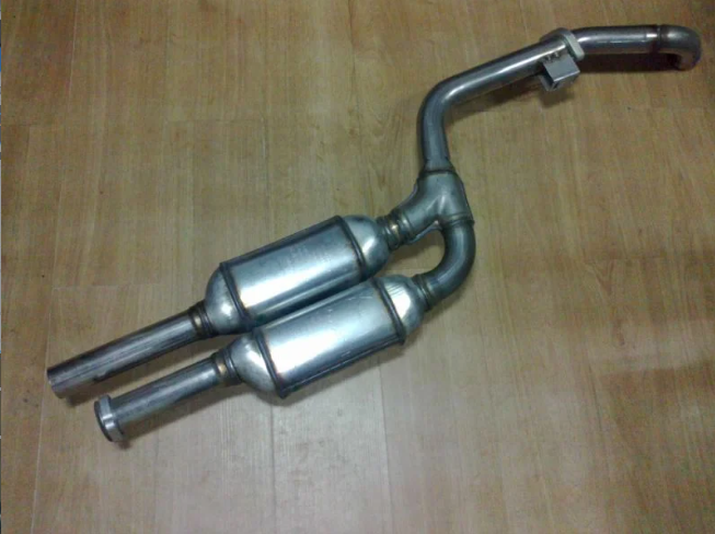 MERCEDES E200 - E230 CATALYTIC CONVERTER W210 (Compressor)