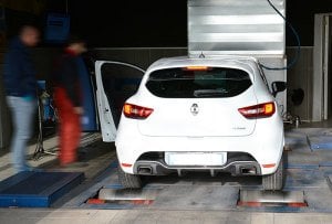 RENAULT  MEGANE CLİO 4 EGZOZ UCU (Hatcback)