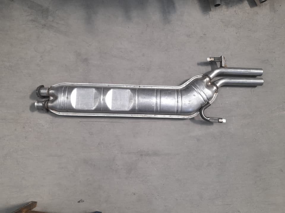 BMW E28 MIDDLE EXHAUST 5.28İ - 628CSİ (1981 -87)