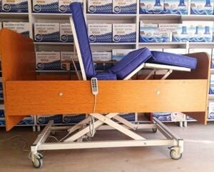 TAGESAN 3 Motorlu Ahşap Ev Tipi Hasta Karyolası