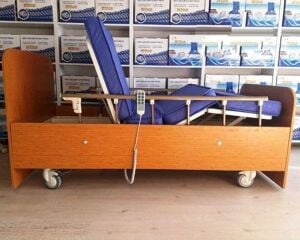 TAGESAN 3 Motorlu Ahşap Ev Tipi Hasta Karyolası