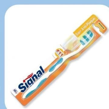 Signal Anti-Plaque Ultra Reach Diş Fırçası