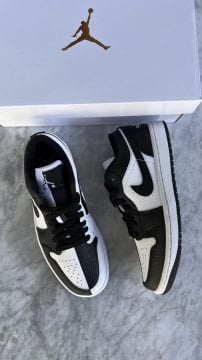 Nike Jordan 1 Low