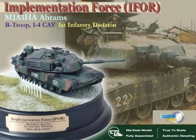 1/72 M1 Abrams w/Diorama Base