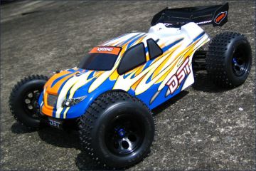 1 / 10 DST Racing Truggy, GXR18 RTR