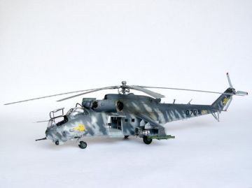 1/35 Helicopter - Mil Mi-24V Hind-E