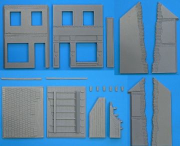 1/35  French Cafe