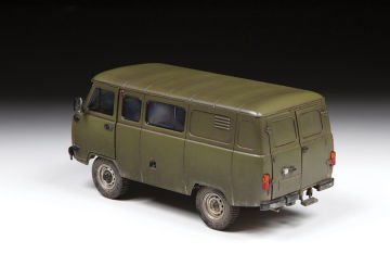 Zvezda 3644 Russian Miliatary Van UAZ 3909