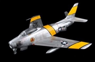 1/18 F-86 Sabre (Hazır Model)