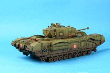1/72 CHURCHILL TANK 01304