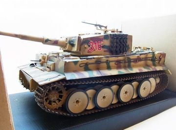 1/16 Ger. Pzkpfw. Vl Tiger l, Kurland, Eastern Fro