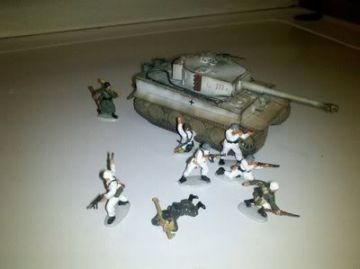 1/72 Tiger I Ausf. E & Deut.Infanterie  03161