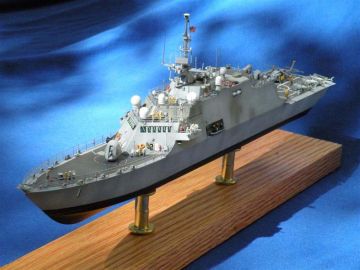 1/350 USS FREEDOM LCS-1 04549