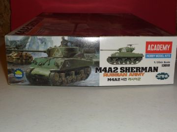 1/35 M4A2 SHERMAN 13010