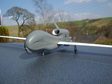 1:72 DRONE RQ-4 GLOBAL HAWK NO.1298