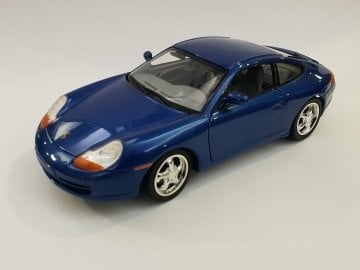 1/18 PORSCHE CARRERA 911