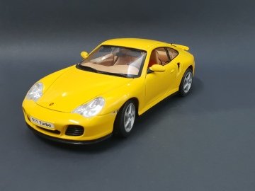 1/18 PORSCHE 911 TURBO 2000