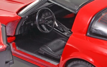 Chevrolet Corvette C3 coupe 1982 - 1/18