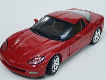 Chevrolet Corvette C6 Coupe 2005 1:18