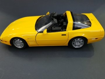 CHEVROLET/CORVETTE ZR-1 SPIDER 1992 1/18