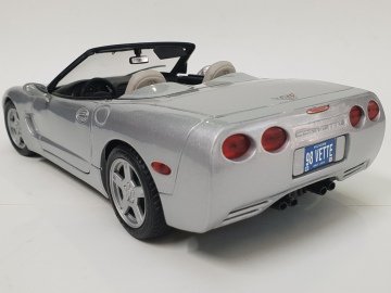 CHEVROLET CORVETTE CONVERTIBLE (1998)