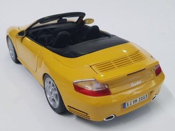 1:18 Porsche 911 (997) Carrera S Cabriolet