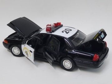1/18 MOTOR MAX  CROWN VICTORIA POLİCE