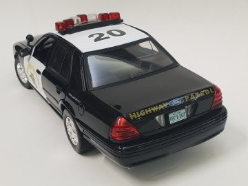 1/18 MOTOR MAX  CROWN VICTORIA POLİCE
