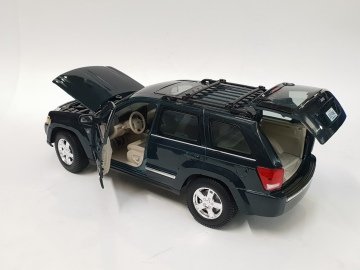 2005 Jeep Grand Cherokee SUV.1/18