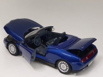 Alfa Romeo Spider 1995 Blue1/18