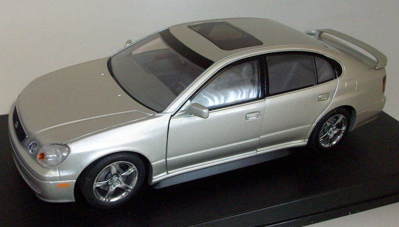 LEXUS GS 400 1/18