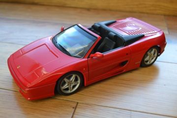 Ferrari F355 Spider cabrio UT 1/18