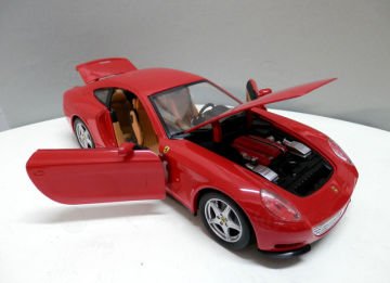 Ferrari 612 Scaglietti  1/18