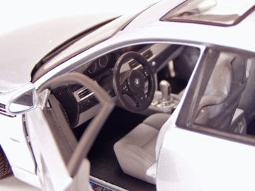 BMW M5 1/18
